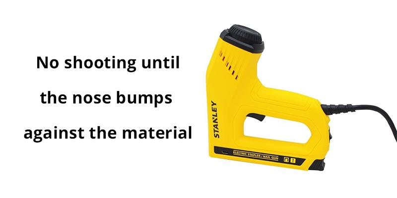 Bostitch 3/8-in Corded Tool Free Electric Staple Gun at